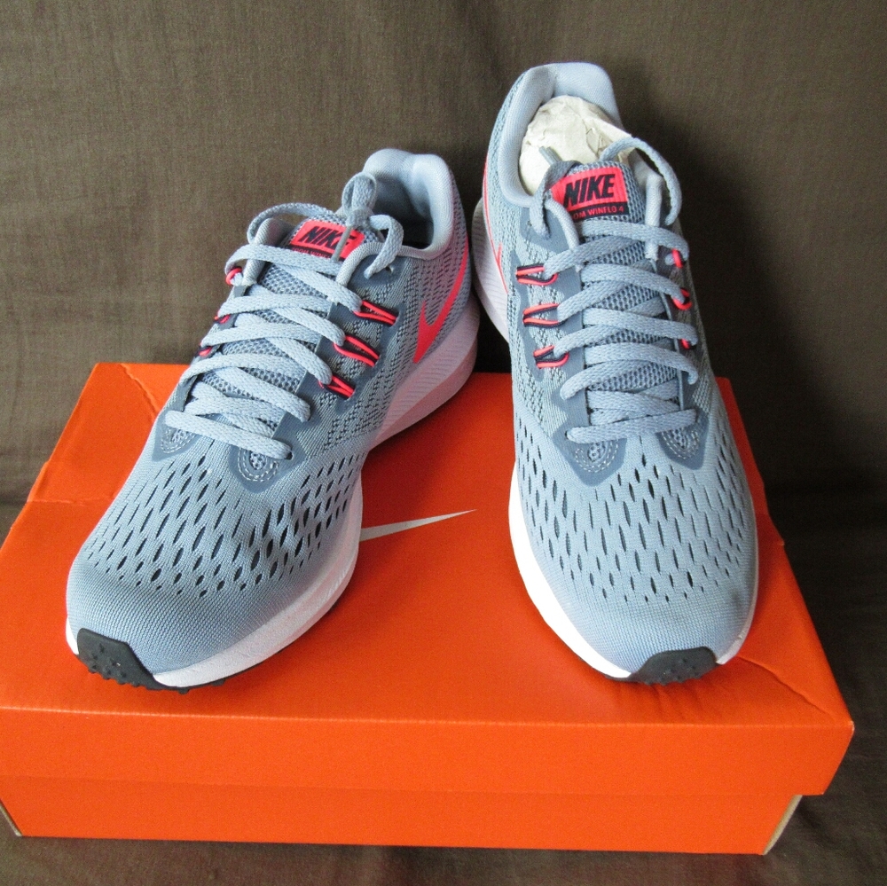Women's Nike Zoom Winflo